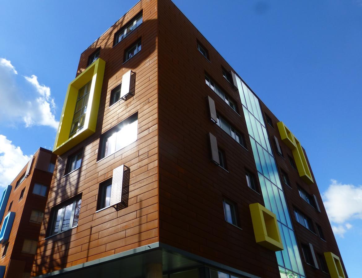 Daniel Defoe Hall Of Londra