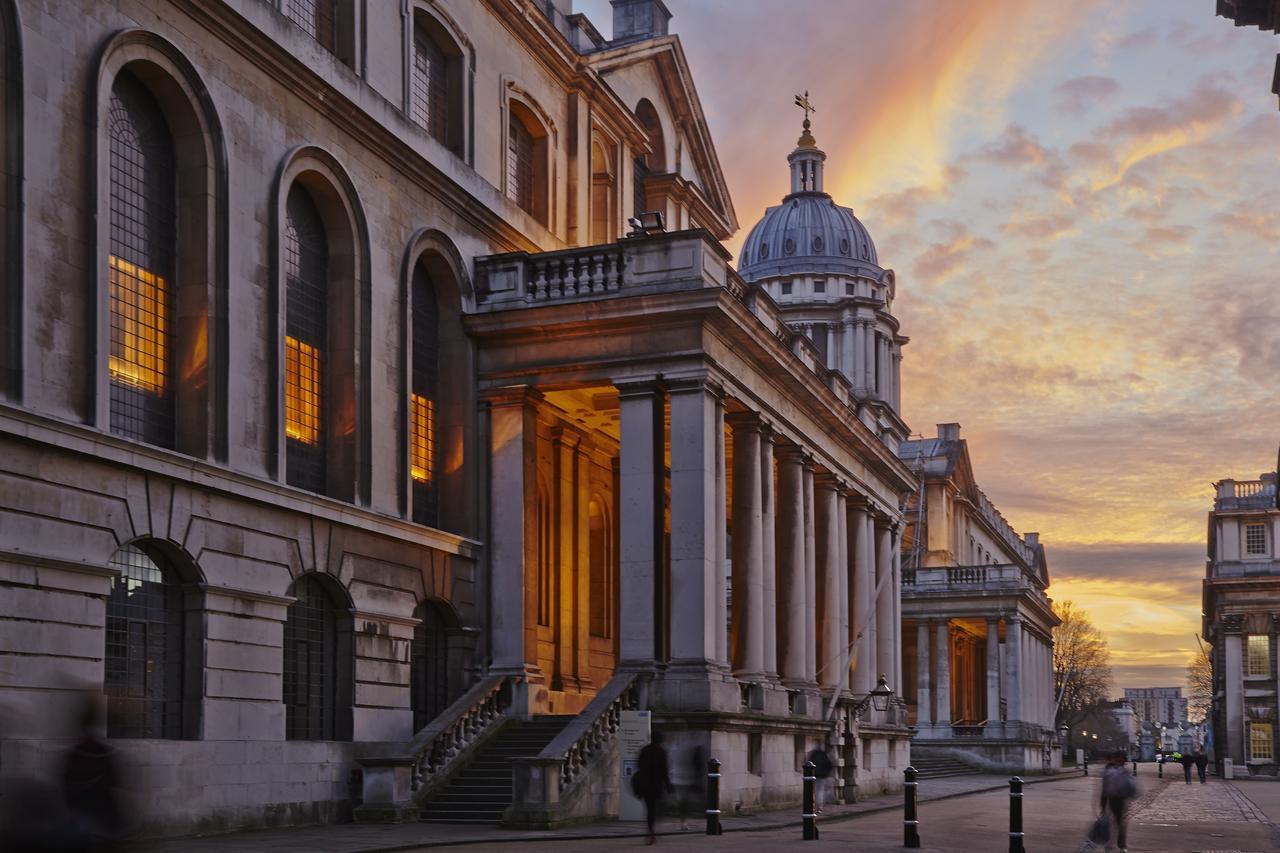 Daniel Defoe Hall Of * Londra